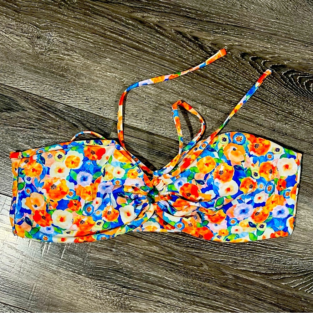 Women’s Floral Swimsuit Top Large
